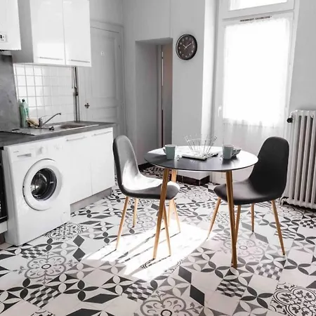 Superbe Appartement Avec Parking Ferme Gratuit . Apartment *